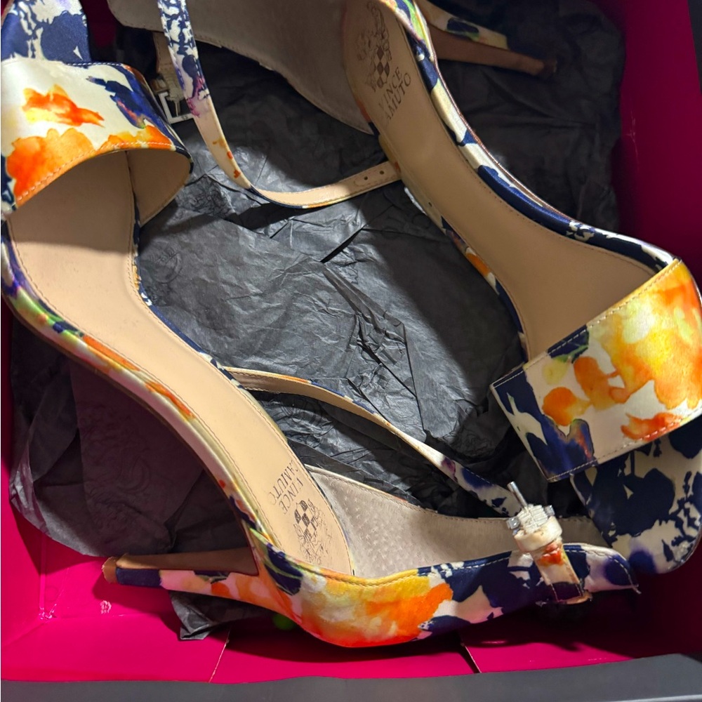 Vince Camuto Floral heels